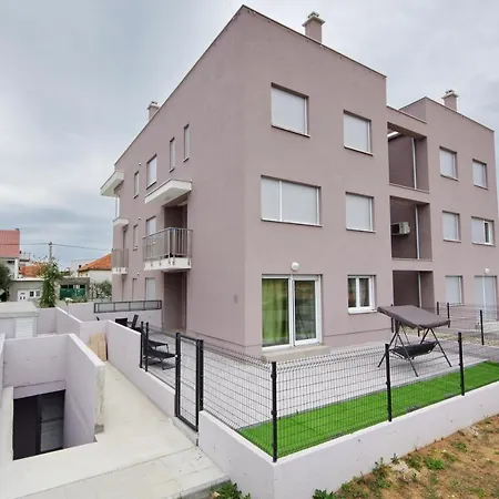 Smiljka Apartman Zára